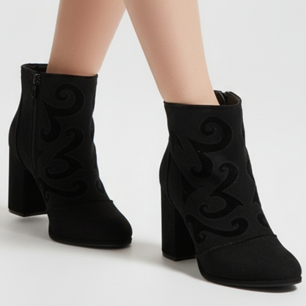 Cloudwalkers Black Faux Suede Ankle Boots Womens 10W - Picture 2 of 10